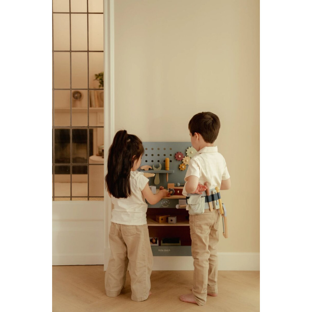 Children’s workbench FSC