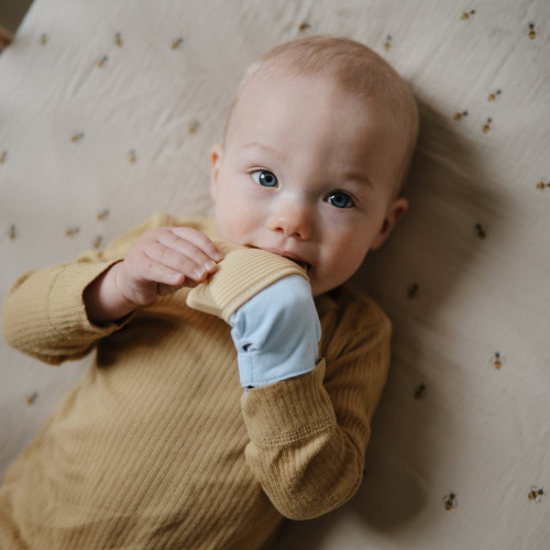 Mushie Teething Mitten - Sun