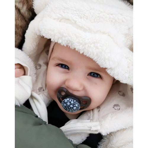 Twistshake Pacifiers 6+ months 2-pack Black/White